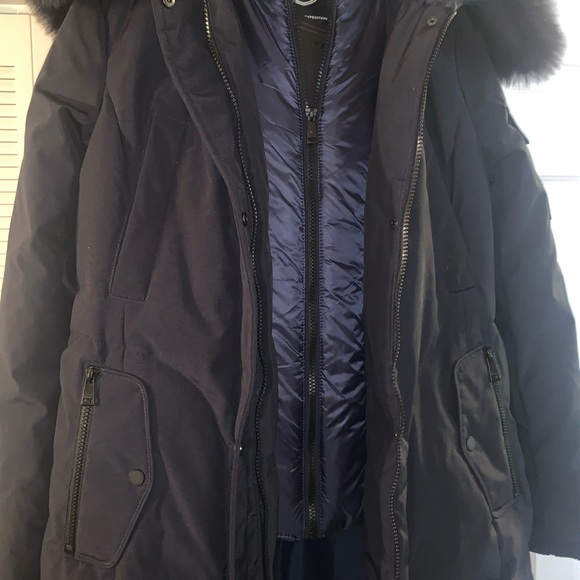 1 MADISON NAVY PARKA COAT. - Picture 3 of 7